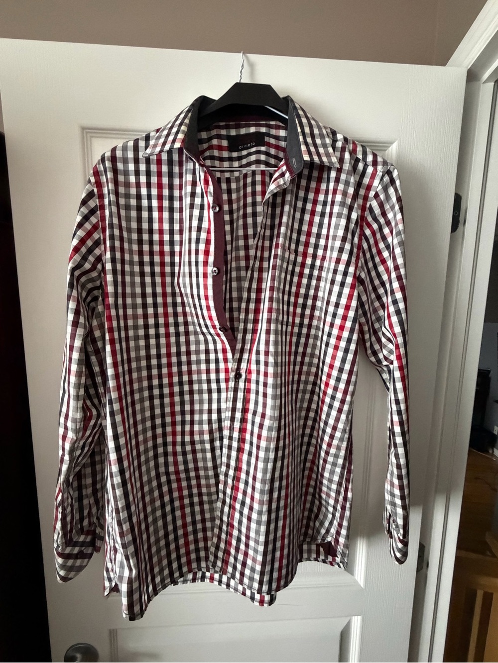 Men's Casual Long-Sleeve Check Button-Down Shirt - Red, Black & White